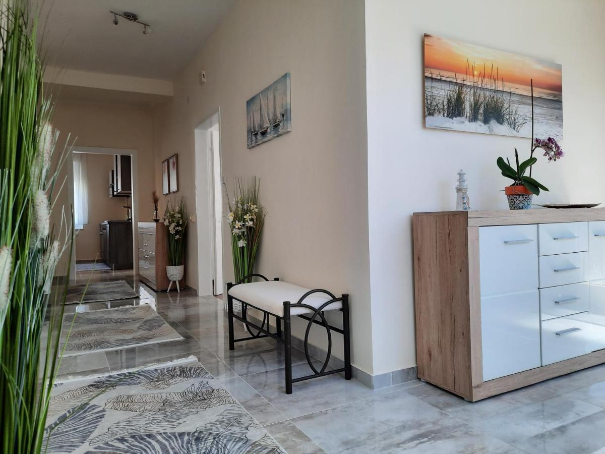 Ferienhaus Lina Nezsider Kültér fotó